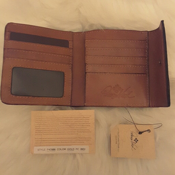 Patricia Nash Reiti Tooled wallet - Picture 3 of 4